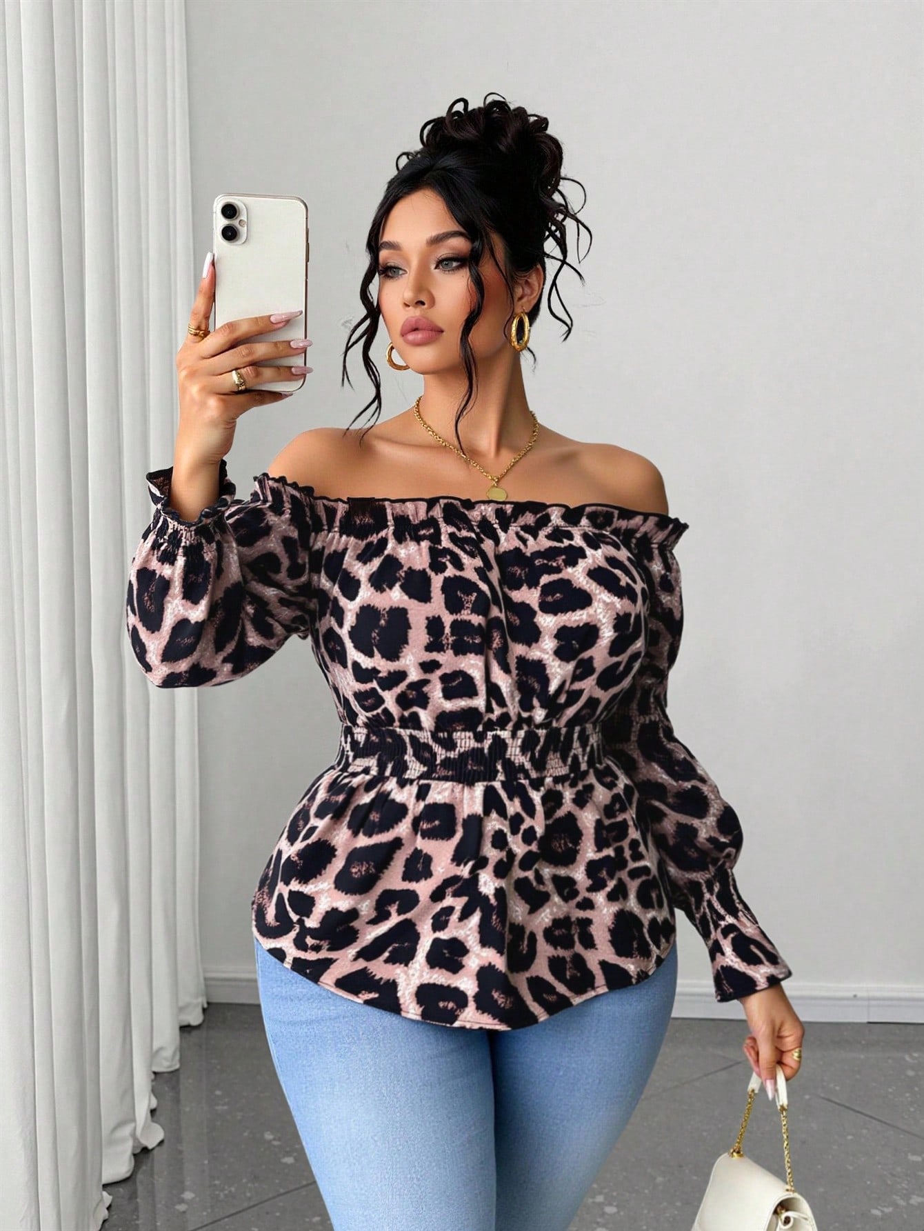 Blusa Feminina Plus Size com E - Off Shoulder Top avaliação e preço