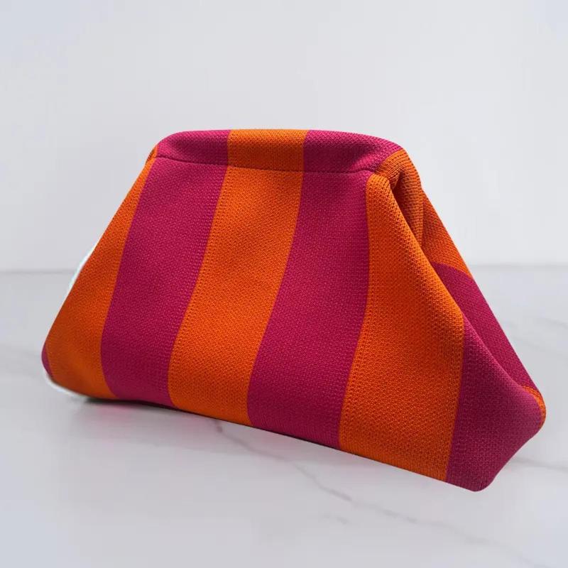 Bolsa Clutch de Crochê Feminin - Women Fashion Designer avaliação e preço