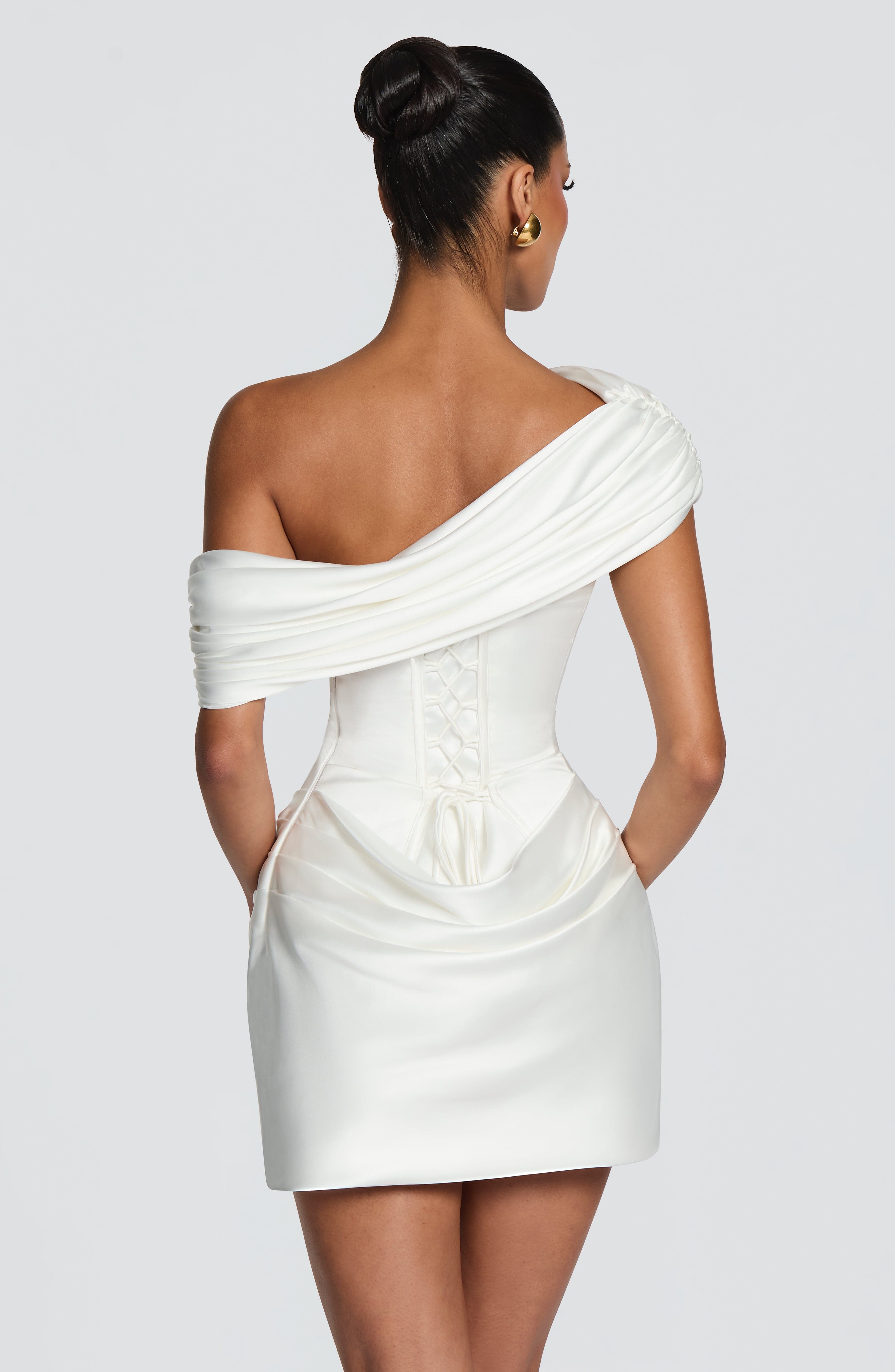 2 Estilos de Vestido Mini Bran - Ruched Dress Mini avaliação e preço