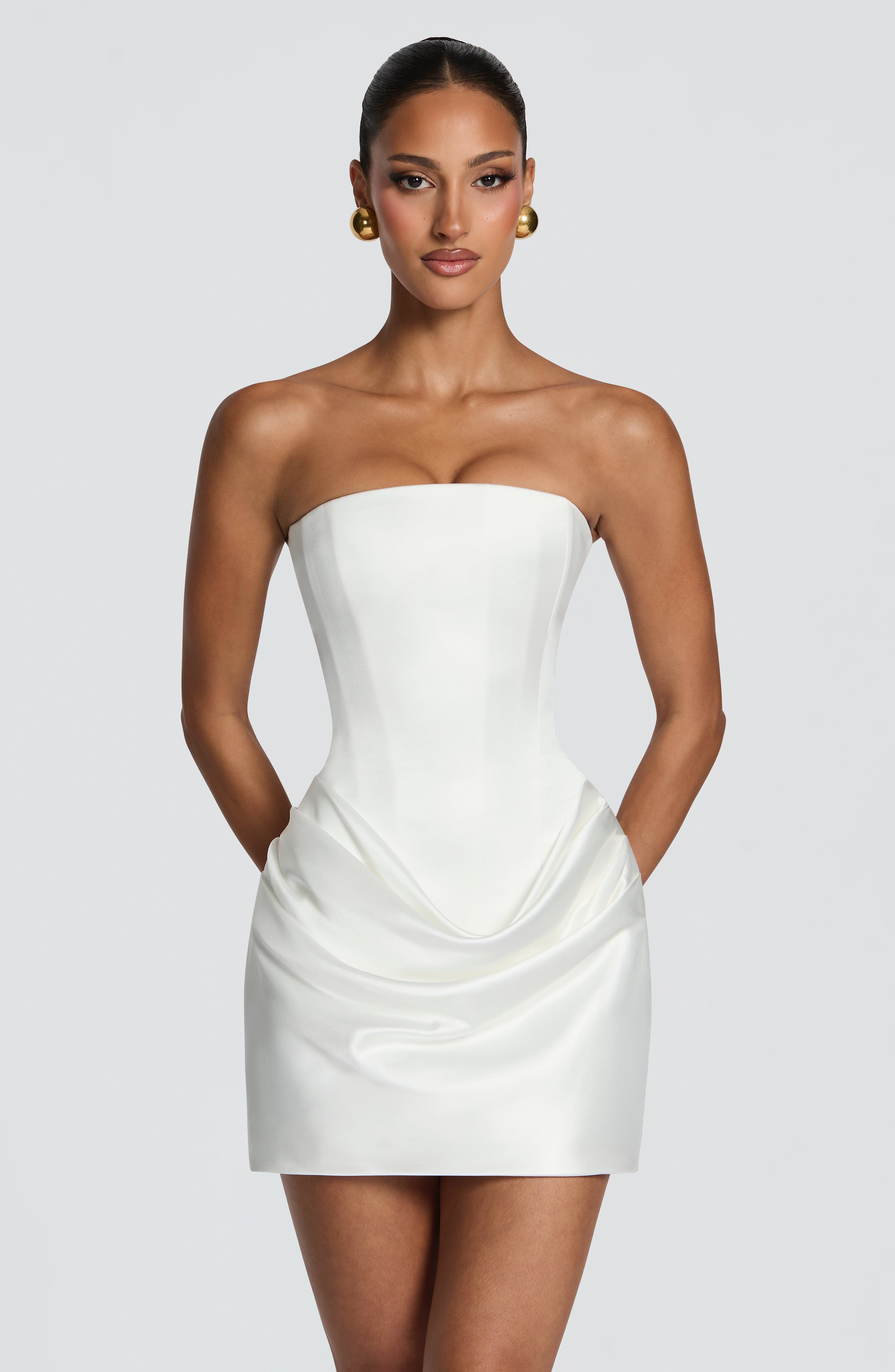 2 Estilos de Vestido Mini Bran - Ruched Dress Mini avaliação e preço